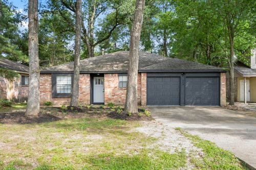 104 W White Willow Cir, The Woodlands, TX, 77381-2788 | Card Image