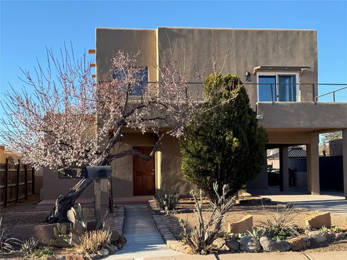 1819 Puye Rd, Santa Fe, NM, 87505-3334 | Card Image