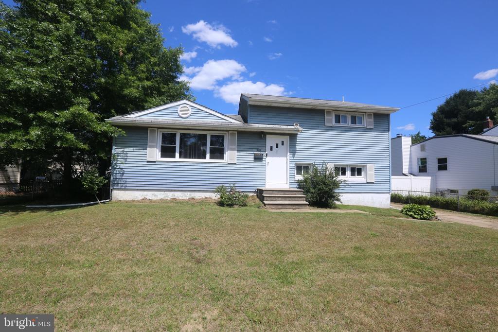 Somerset Rd, Glassboro, NJ 08028