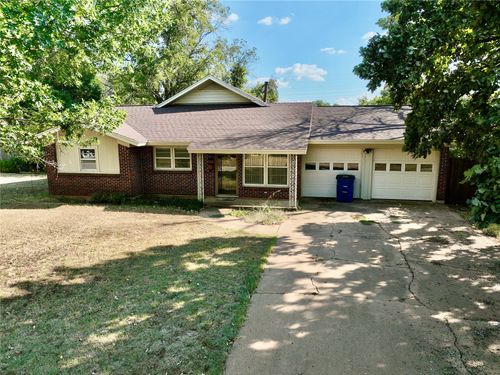 1307 Sycamore St, Breckenridge, TX, 76424-5119 | Card Image