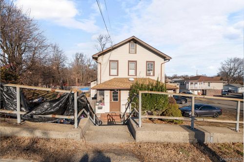 50 Samsondale Ave, West Haverstraw, NY, 10993-1217 | Card Image
