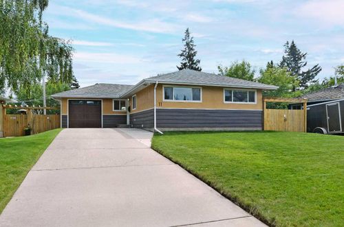 11 Kelwood Place Sw, Calgary, AB, T3E4A2 | Card Image