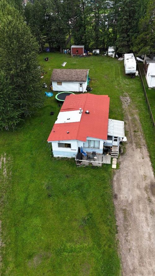424 68 St, Edson, AB, T7E1M7 | Card Image