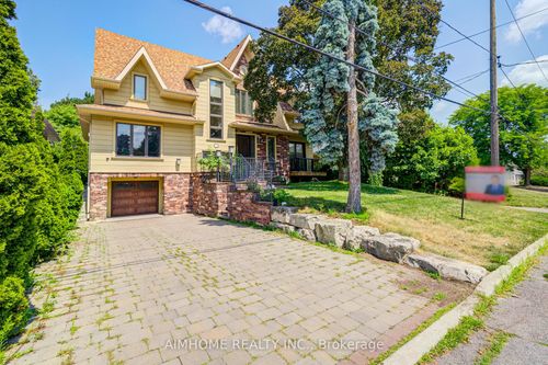 16 Winlock Pk, North York, ON, M2M1Z2 | Card Image