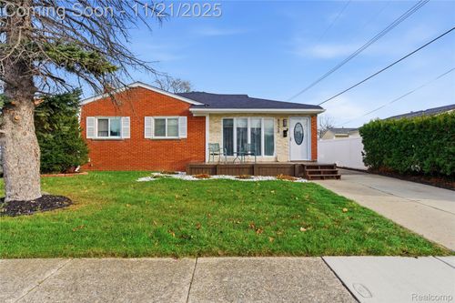 6528 Sterling Ct, Garden City, MI, 48135-2547 | Card Image