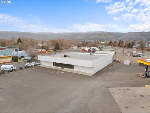 1700 N Portland St, La Grande, OR, 97850-3914 | Card Image