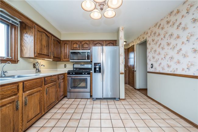 458 Rosslyn Ave, House other with 4 bedrooms, 2 bathrooms and 1 parking in Springdale PA | Image 16