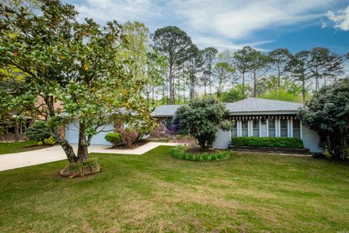 2204 Clapboard Hill Rd, Little Rock, AR, 72227-3015 | Card Image