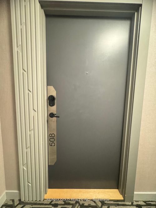 508-105 Oneida Cres, Richmond Hill, ON, L4B0H6 | Card Image