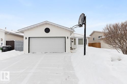 14727 35 St Nw, Edmonton, AB, T5Y2H8 | Card Image