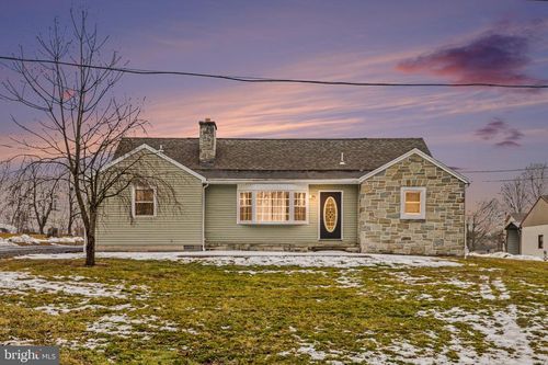 5885 Avis Ln, HARRISBURG, PA, 17112-1606 | Card Image