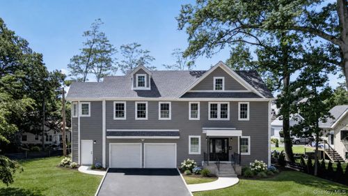 10 Beaver Lndg, Harrison, NY, 10528-4202 | Card Image