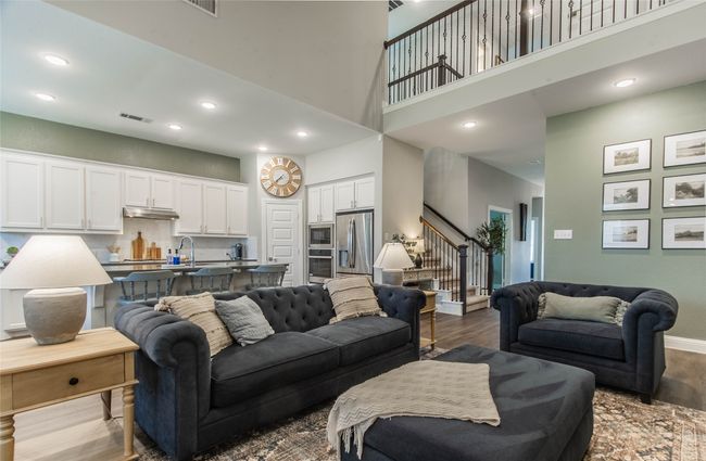 Living Area | Image 15