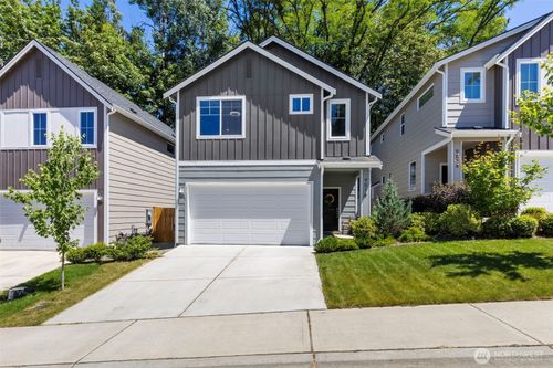9516 Fairhaven Cir Ne, Bremerton, WA, 98311-6005 | Card Image