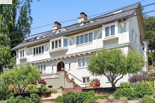 7 Panoramic Way, Condo with 2 bedrooms, 1 bathrooms and null parking in Berkeley CA | Image 47