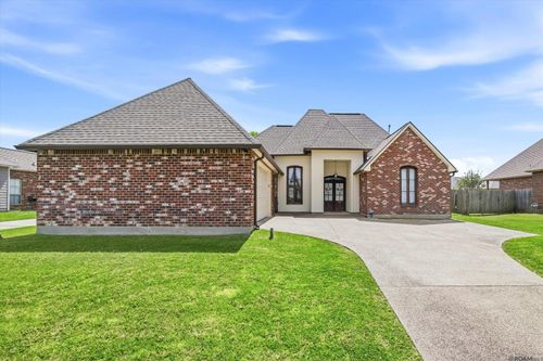 2060 Cypress Cove Ave, Zachary, LA, 70791-5423 | Card Image