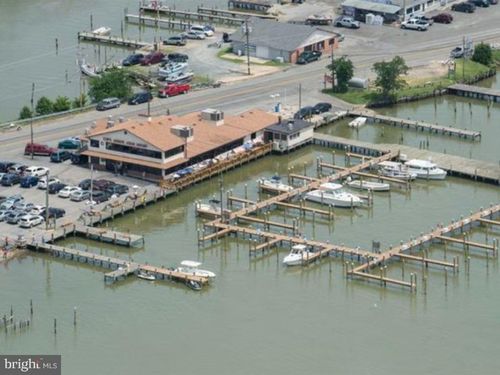 16215 Cobb Island Rd, NEWBURG, MD, 20664-6516 | Card Image