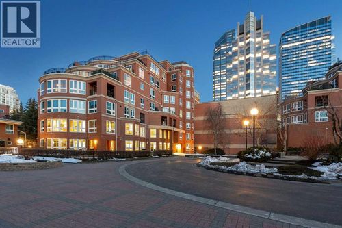 8802-400 Eau Claire Ave Sw, Calgary, AB, T2P4X2 | Card Image