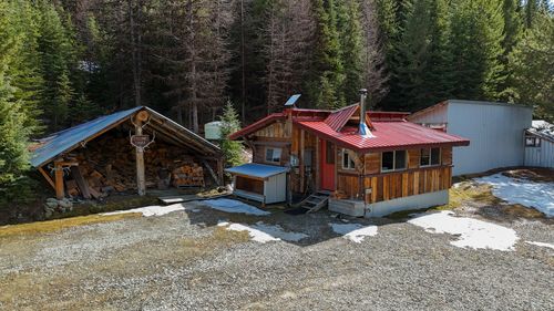 3630 Logan Creek Rd, Whitefish, MT, 59937-9009 | Card Image