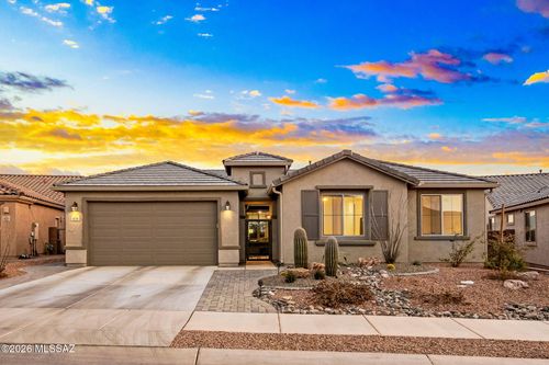 8156 S Expedition Drive, Tucson, AZ, 85747 | Card Image