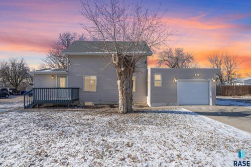 1412 E Russell St Street, Sioux Falls, SD, 57103 | Card Image