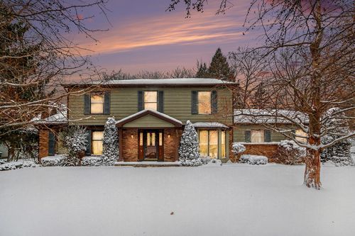 230 Aldersgate Dr, Portage, MI, 49024-6860 | Card Image