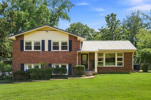 2801 Donna Hill Dr, Nashville, TN, 37214-1509 | Card Image