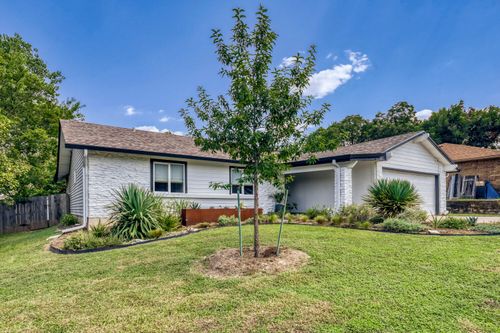10109 Woodstock Dr, Austin, TX, 78753-4443 | Card Image