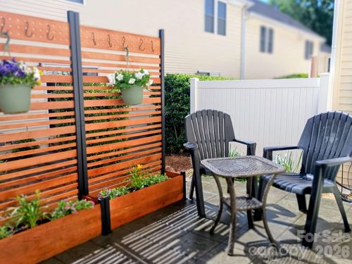 4330 Laurel Hill Ln, Charlotte, NC, 28217-3577 | Card Image