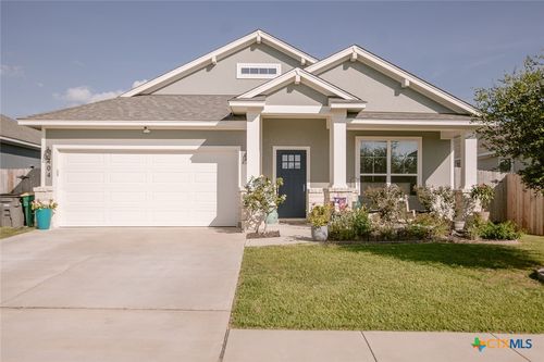 404 Brushy Crk, Victoria, TX, 77904-2994 | Card Image
