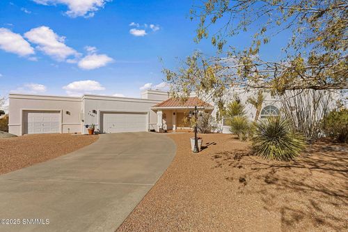 5265 Redman Rd, Las Cruces, NM, 88011-7558 | Card Image