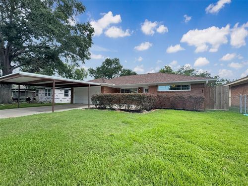 221 Robin St, Deer Park, TX, 77536-2658 | Card Image