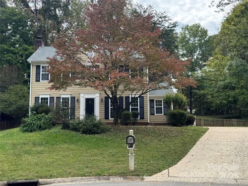 11004 Pale Hickory Ln, Charlotte, NC, 28215-8034 | Card Image