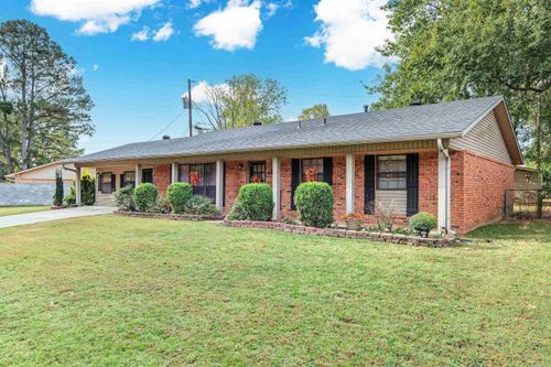 8609 Northgate Dr, Sherwood, AR, 72120-3214 | Card Image
