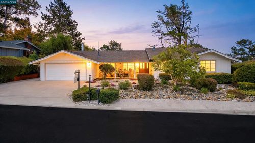 61 Sullivan Dr, Moraga, CA, 94556-1209 | Card Image