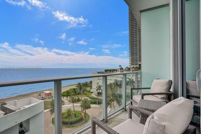 603 - 4111 S Ocean Dr, Condo with 1 bedrooms, 1 bathrooms and null parking in Hollywood FL | Image 1