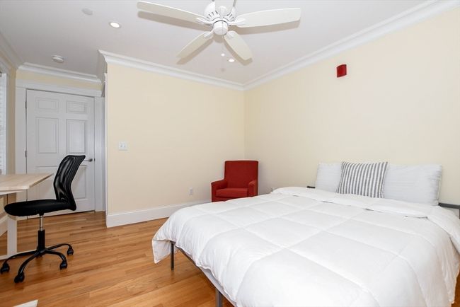 APT-4 - 324 Front St, House other with 2 bedrooms, 2 bathrooms and 2 parking in Marion MA | Image 17