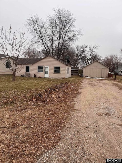 1435 E Cuming St, Fremont, NE, 68025-5793 | Card Image