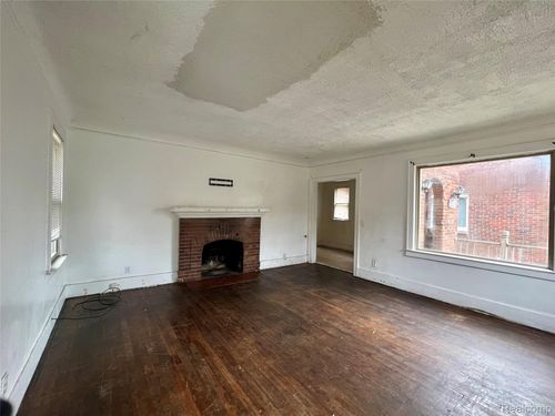 15727 Mansfield St, Detroit, MI, 48227-1906 | Card Image