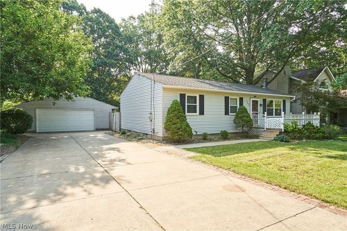 4055 Baird Road, Stow, OH, 44224 | Card Image