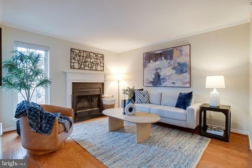 apt-202-1534 Lincoln Way, MCLEAN, VA, 22102-5889 | Card Image