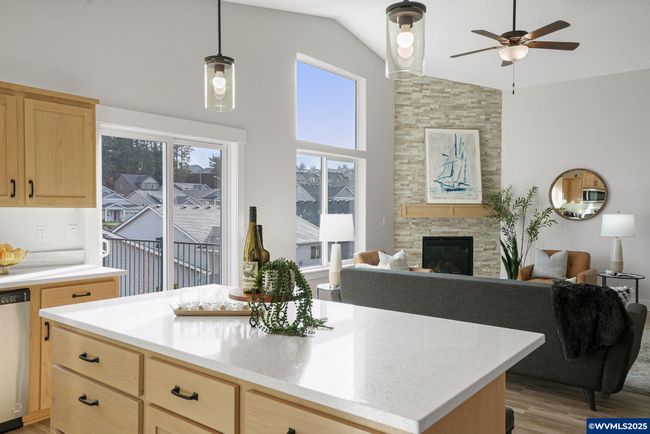 5666 Jeremy Valley Dr Se, House other with 5 bedrooms, 3 bathrooms and null parking in Salem OR | Image 12