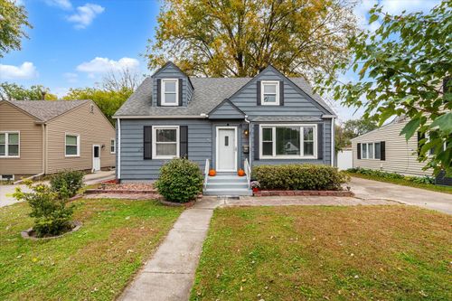 41 Blackhawk Hills Dr, Rock Island, IL, 61201-6965 | Card Image