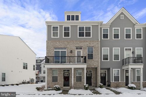 917 Anvil Ct, PHOENIXVILLE, PA, 19460-1344 | Card Image