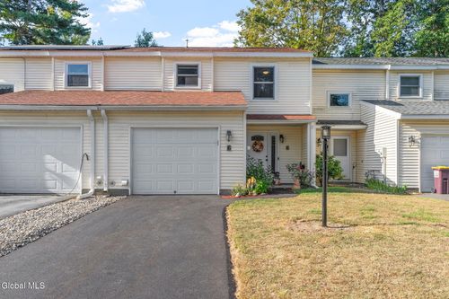 6 Heartwood Ct, Clifton Park, NY, 12065-2808 | Card Image