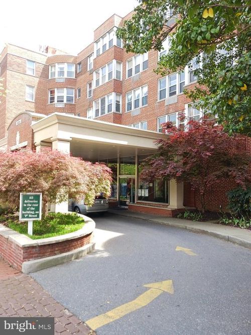229-2500 Q St Nw, WASHINGTON, DC, 20007-4317 | Card Image