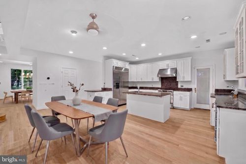 8309 Old Seven Locks Rd, BETHESDA, MD, 20817-2009 | Card Image