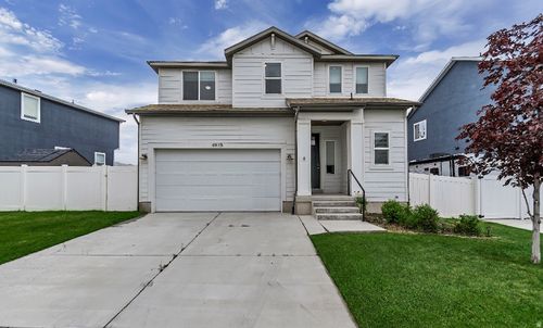 4975 E Silver Ridge Rd, Eagle Mountain, UT, 84005-5905 | Card Image