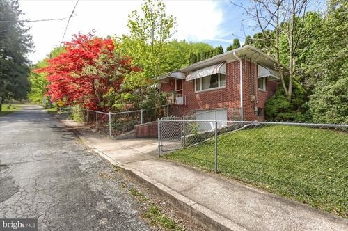 1500 Spruce St, ASHLAND, PA, 17921-1710 | Card Image