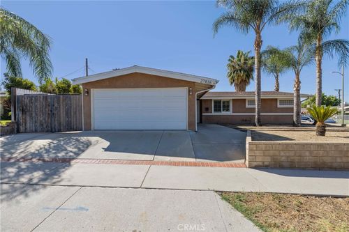 27836 Walnut Springs Ave, Canyon Country, CA, 91351-2851 | Card Image
